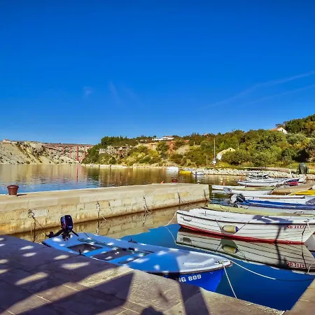 Skroco-2 By Interhome Apartman Maslenica