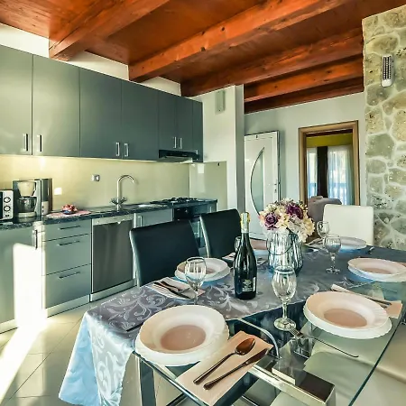 Skroco-2 By Interhome Maslenica