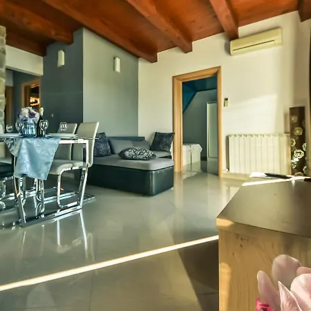 Apartman Skroco-2 By Interhome