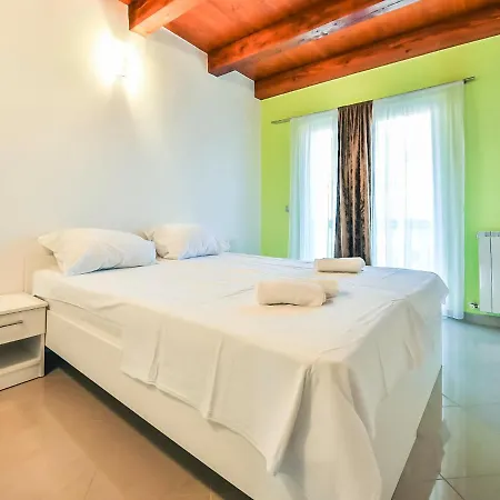 Skroco-2 By Interhome *