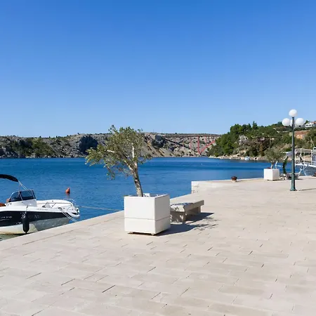 Skroco-2 By Interhome * Maslenica